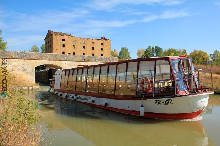 Canal de Castilla - Barco Antonio Ulloa