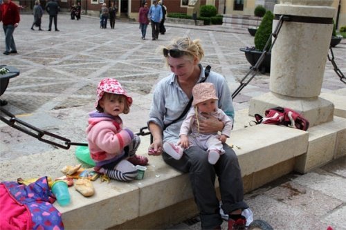 Hanna, Niki y Sophie en León, camino a Compostela